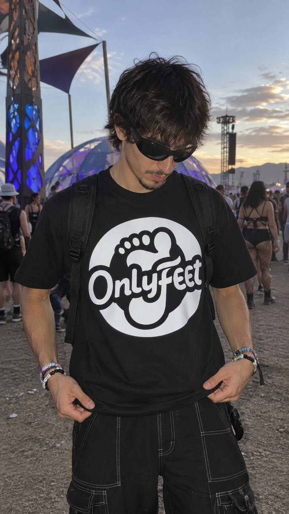 ONLYFEET | UNISEX HEAVY T-SHIRT